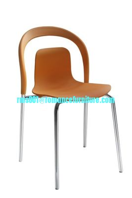 Silla de plástico en oferta con estructura de acero PC126