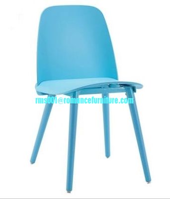 Silla de comedor de plástico de alta calidad PC675