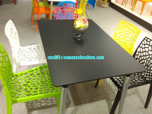 Restaurante de venta caliente silla de plástico blanca apilada silla de banquete PC635-1