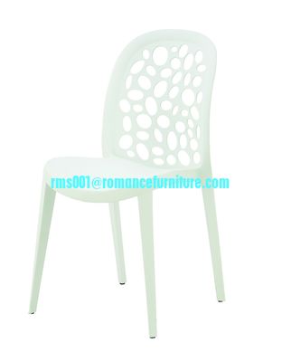 Silla de plástico blanca apilable para restaurante en oferta PC107
